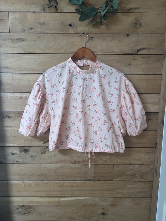 Anthropologie Tops - Pink flowered top from Anthropologie